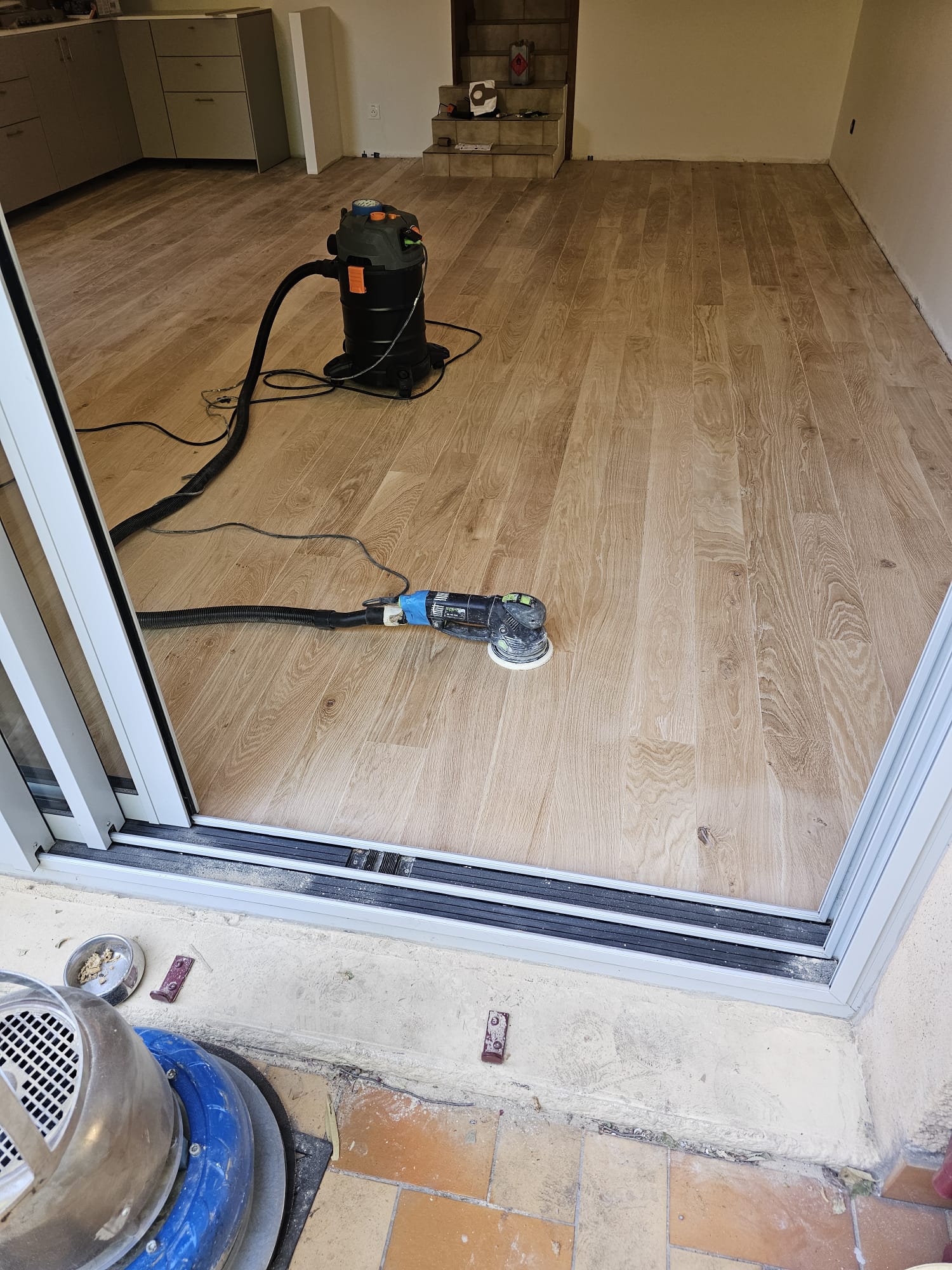 Parquet chêne lames larges terminé après dépose et ragréage